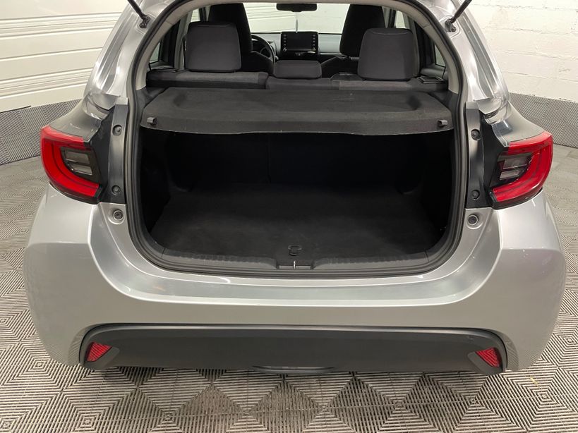 TOYOTA YARIS HYBRIDE MY21 2022 - Photo n°9