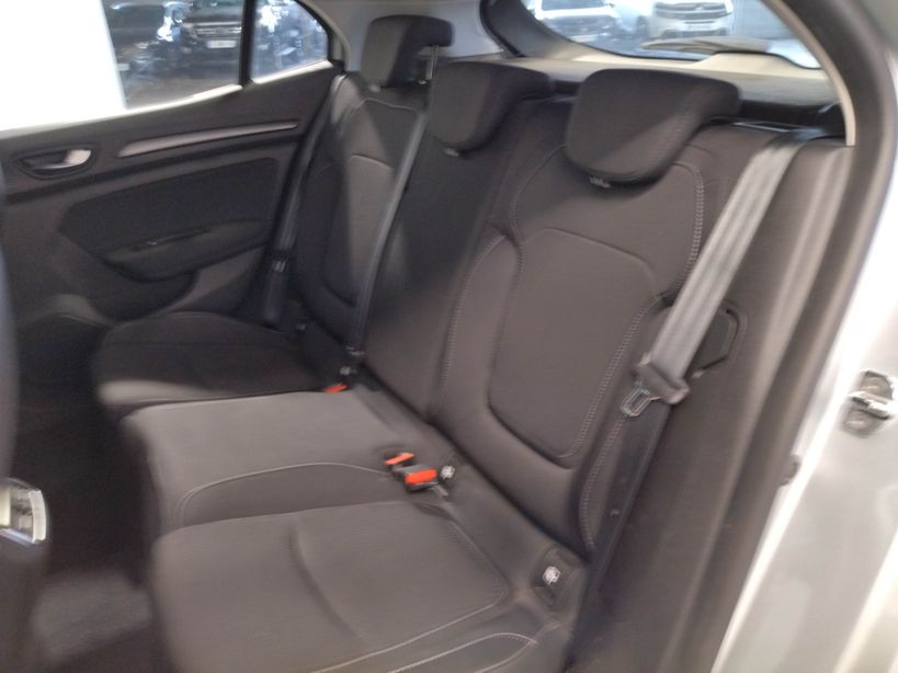 RENAULT MEGANE IV BERLINE BUSINESS 2021 - Photo n°18
