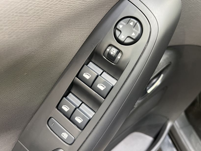 CITROEN C4 SPACETOURER BUSINESS 2020 - Photo n°35