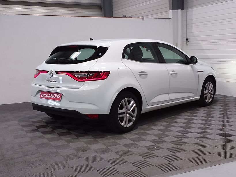 RENAULT MEGANE IV BERLINE BUSINESS 2016 - Photo n°5