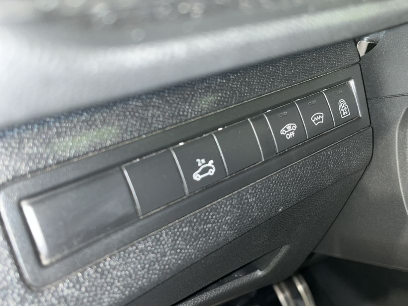PEUGEOT 3008 2019 - Photo n°37