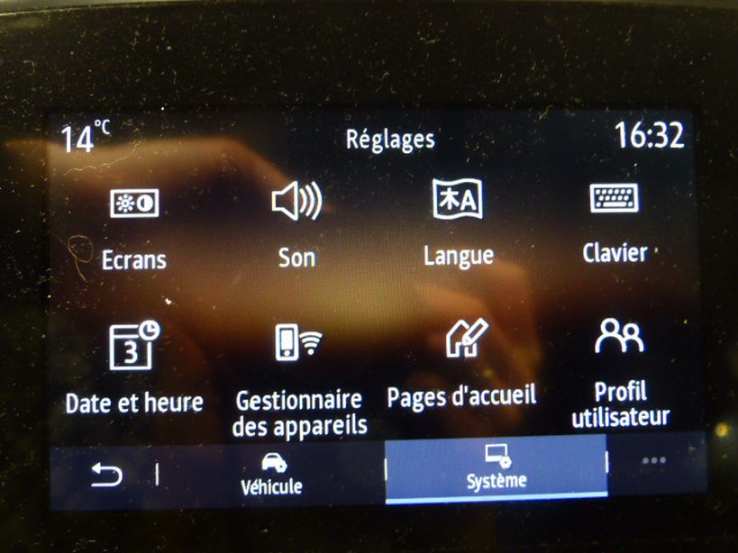 RENAULT MEGANE IV ESTATE 2020 - Photo n°18