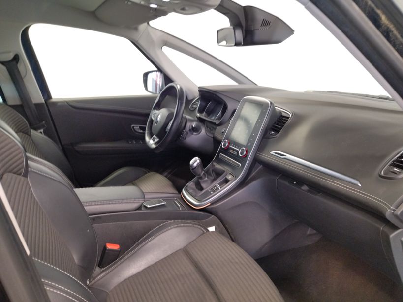 RENAULT SCENIC IV 2017 - Photo n°8