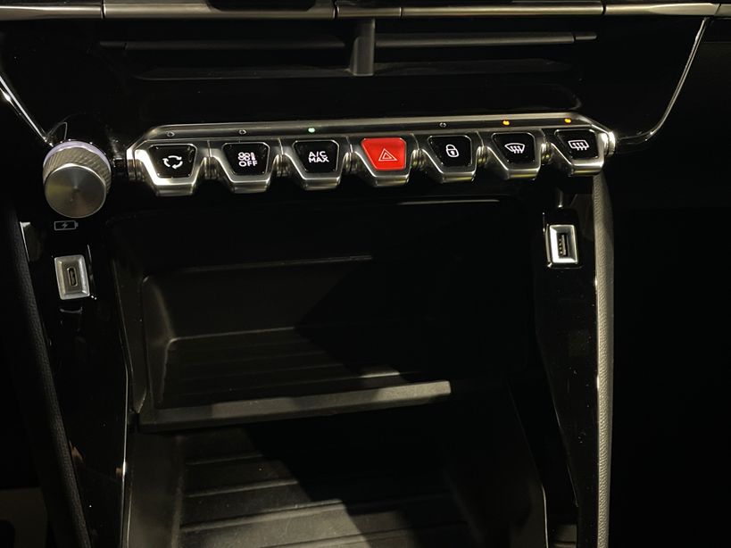 PEUGEOT 2008 2023 - Photo n°18