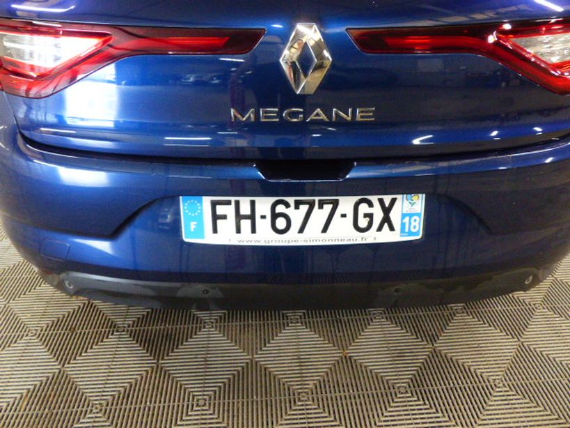 RENAULT MEGANE IV BERLINE 2019 - Photo n°4