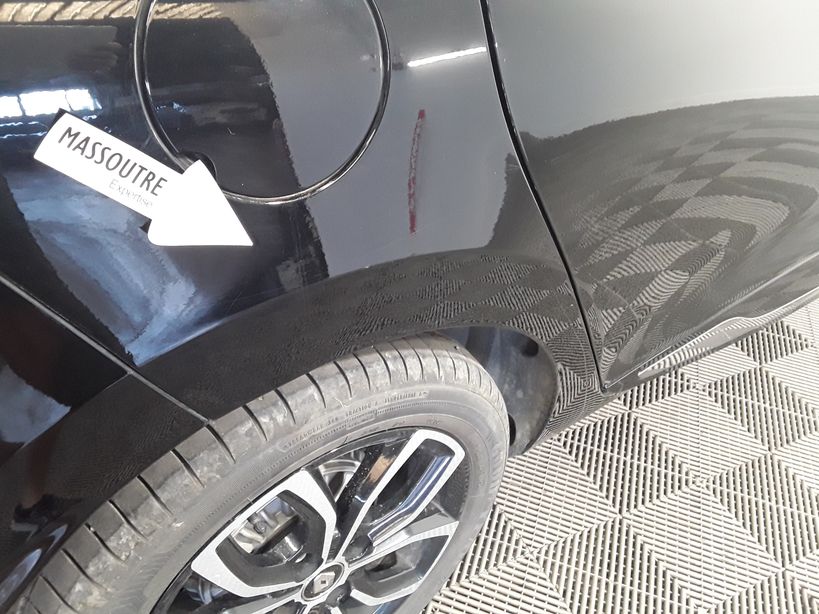 RENAULT CLIO IV ESTATE 2018 - Photo n°12