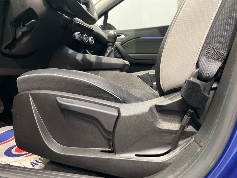 RENAULT CAPTUR 2023 - Photo n°37