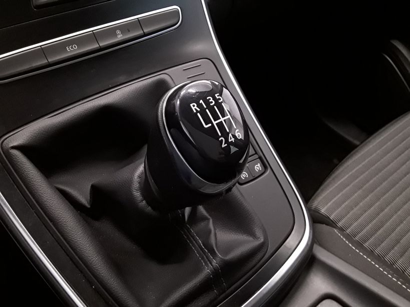 RENAULT SCENIC IV 2019 - Photo n°19