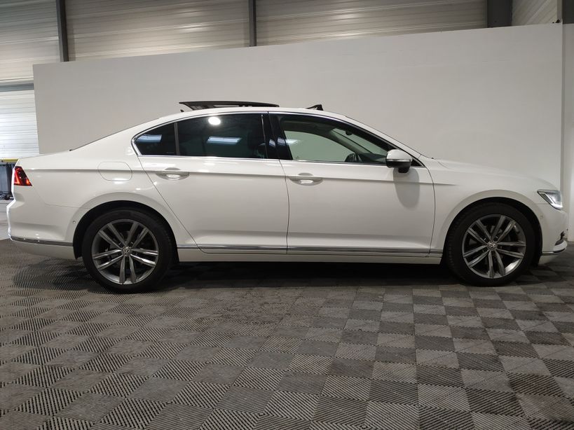 VOLKSWAGEN PASSAT 2015 - Photo n°10