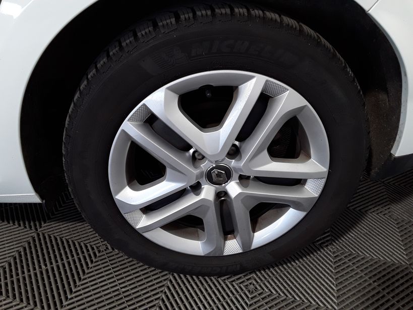 RENAULT MEGANE IV BERLINE BUSINESS 2019 - Photo n°4
