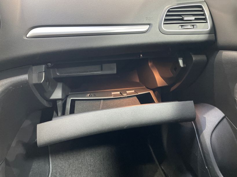 RENAULT MEGANE IV BERLINE 2022 - Photo n°25