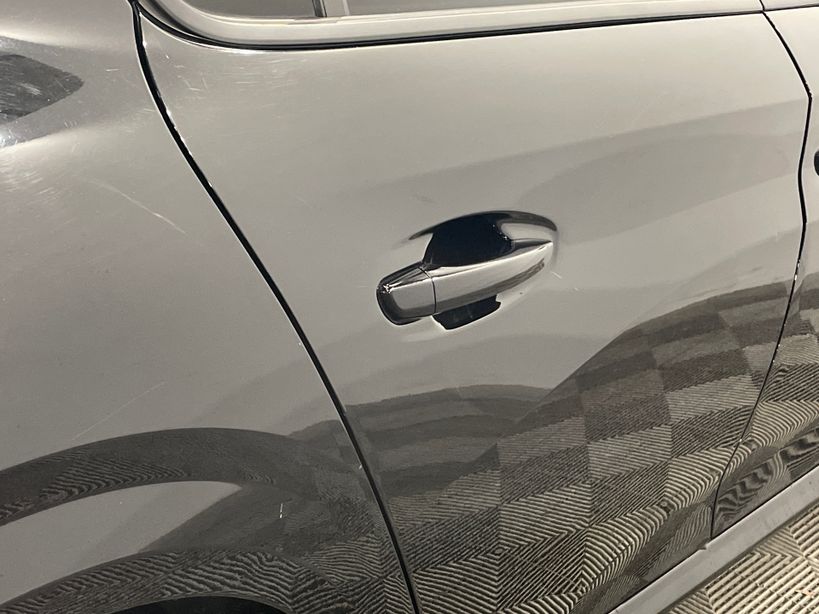 PEUGEOT 208 2023 - Photo n°10