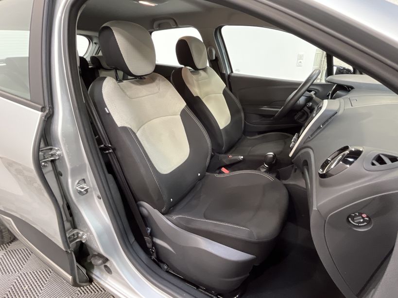 RENAULT CAPTUR 2019 - Photo n°9