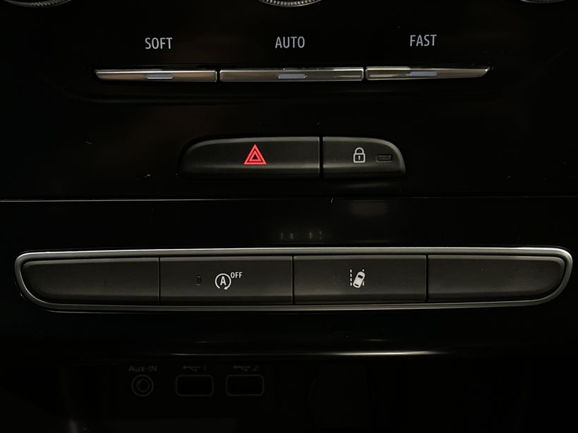 RENAULT MEGANE IV BERLINE 2021 - Photo n°26