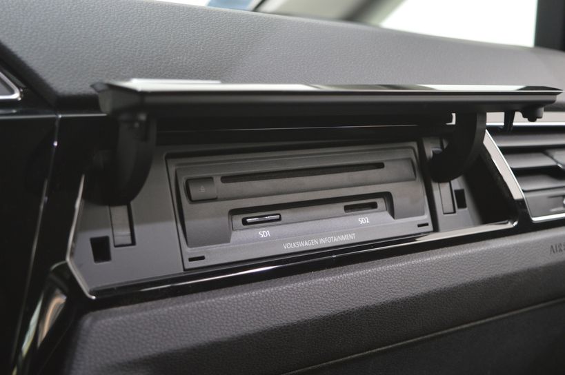 VOLKSWAGEN TOURAN 2016 - Photo n°37