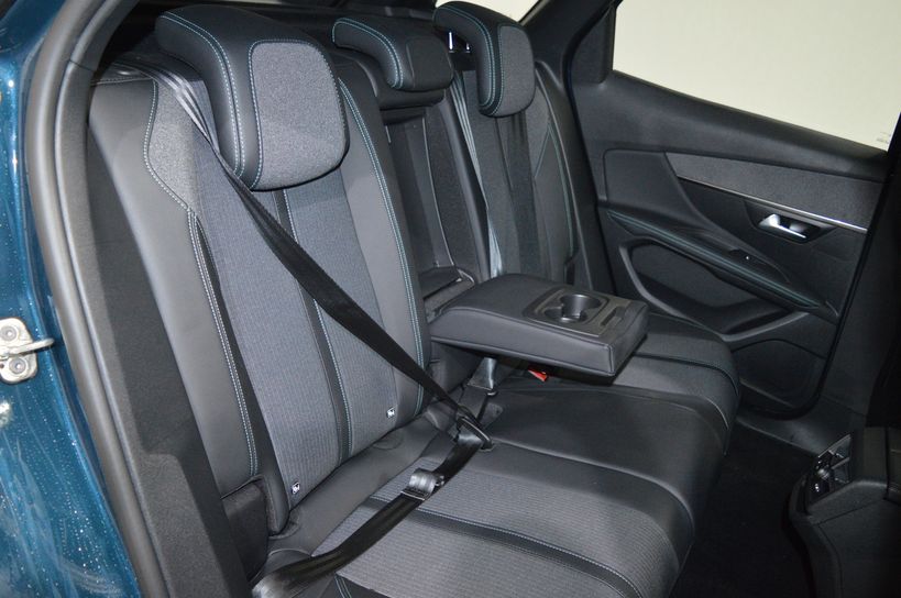 PEUGEOT 3008 2022 - Photo n°9