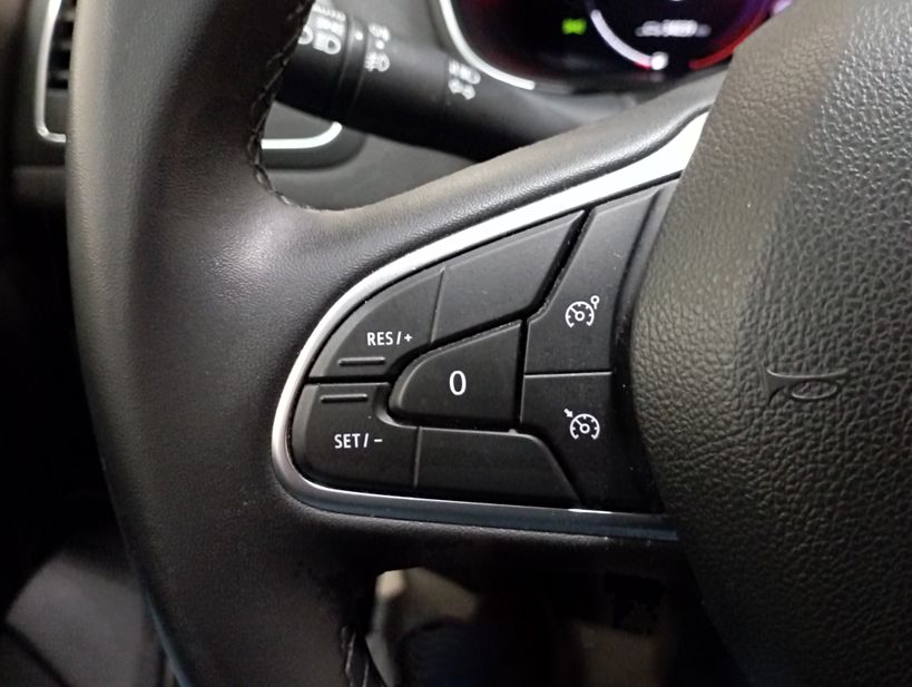RENAULT MEGANE IV BERLINE 2021 - Photo n°29
