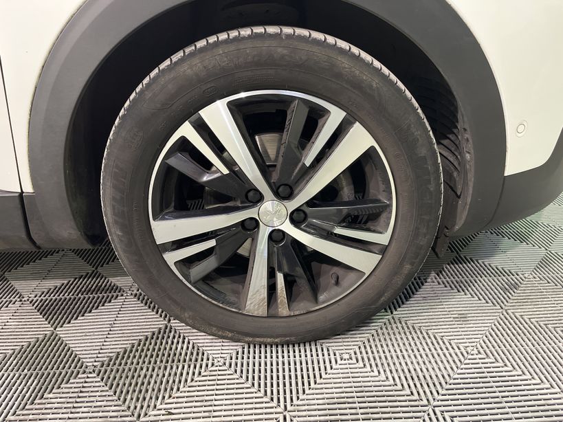 PEUGEOT 3008 2019 - Photo n°1