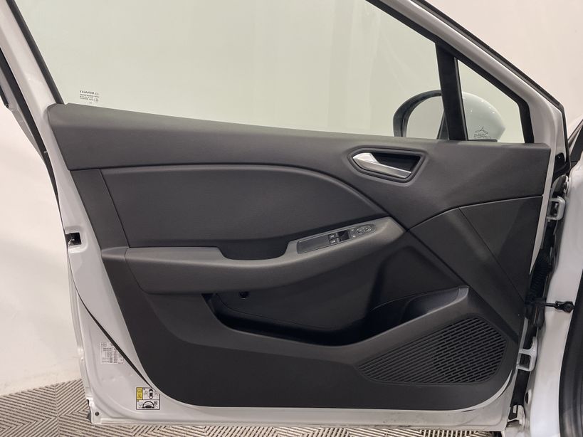 RENAULT CLIO V 2022 - Photo n°30