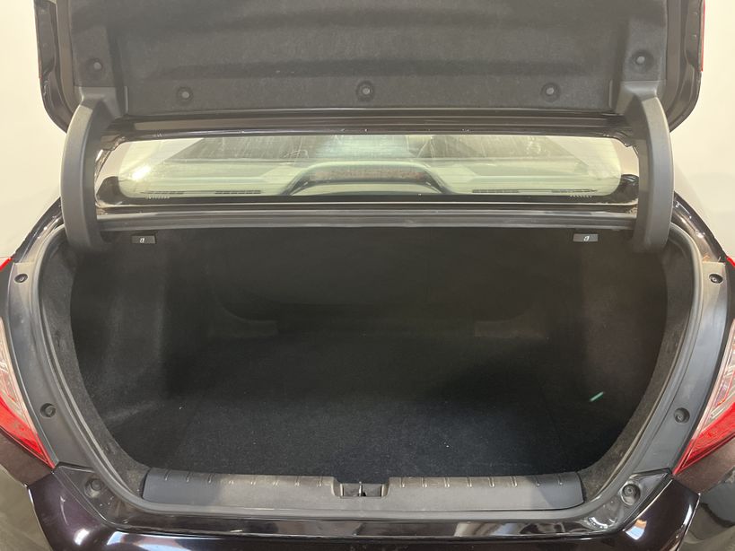 HONDA CIVIC 4 PORTES 2018 2019 - Photo n°51