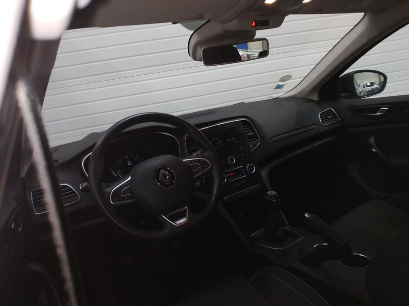 RENAULT MEGANE IV BERLINE BUSINESS 2019 - Photo n°17