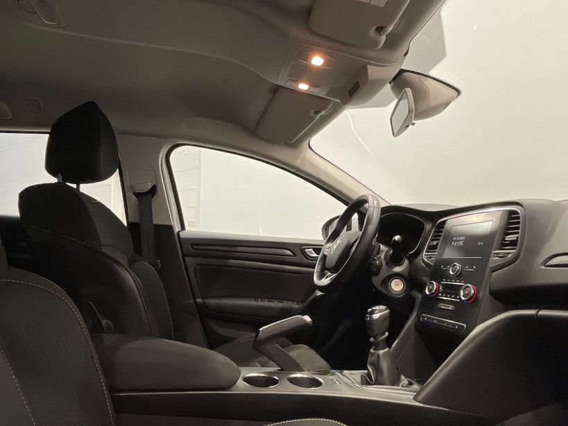RENAULT MEGANE IV ESTATE BUSINESS 2021 - Photo n°23
