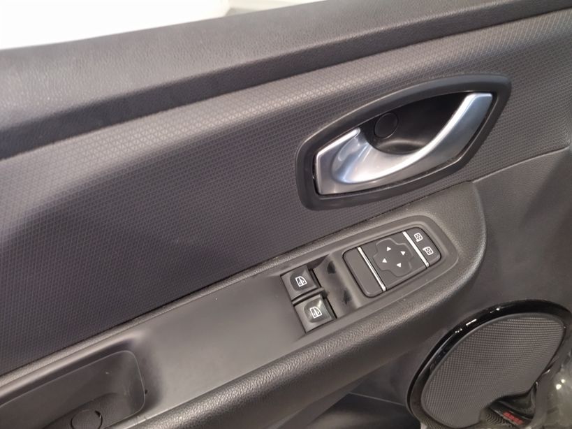 RENAULT CLIO IV ESTATE BUSINESS 2017 - Photo n°25