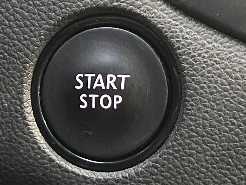 RENAULT MEGANE IV ESTATE BUSINESS 2019 - Photo n°31