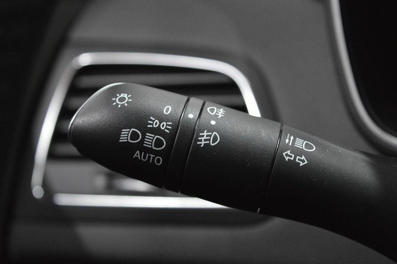RENAULT MEGANE IV ESTATE 2019 - Photo n°10