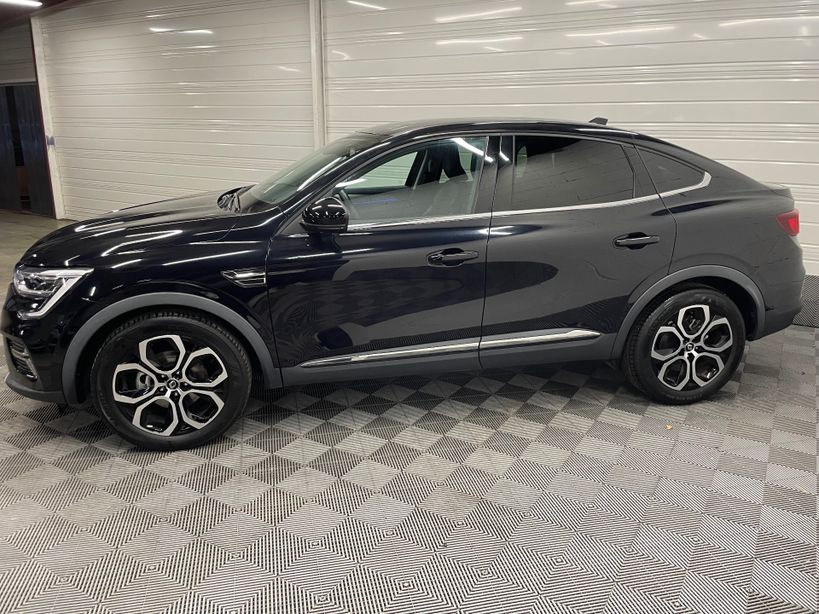 RENAULT ARKANA 2023 - Photo n°4