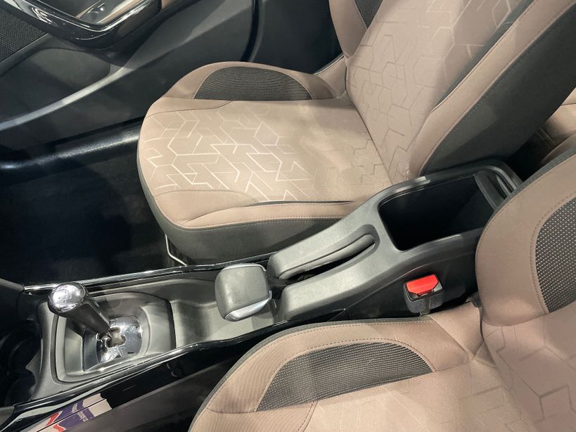 PEUGEOT 2008 2015 - Photo n°19