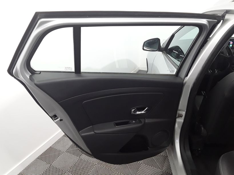 RENAULT MEGANE III ESTATE BUSINESS 2014 - Photo n°12