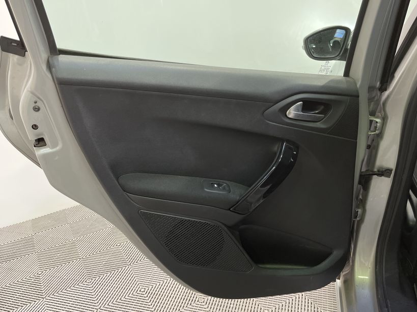 PEUGEOT 208 2016 - Photo n°35