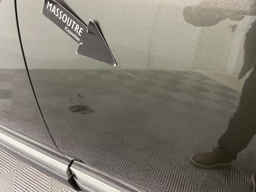 PEUGEOT 3008 2019 - Photo n°3