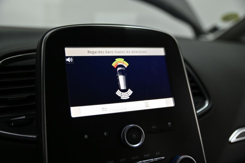 RENAULT GRAND SCENIC IV BUSINESS 2019 - Photo n°14