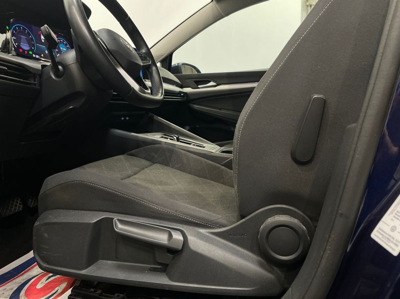 VOLKSWAGEN GOLF 2023 - Photo n°36