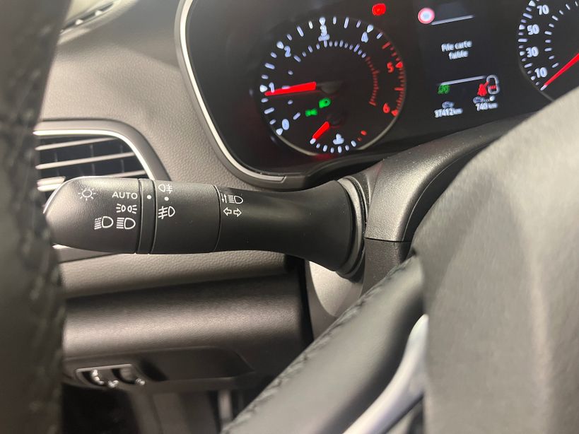 RENAULT MEGANE IV BERLINE 2021 - Photo n°14