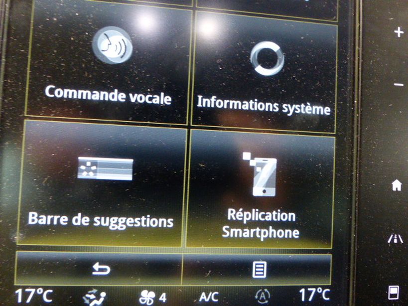 RENAULT MEGANE IV ESTATE 2017 - Photo n°23