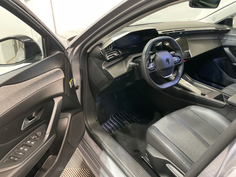 PEUGEOT 308 2023 - Photo n°11