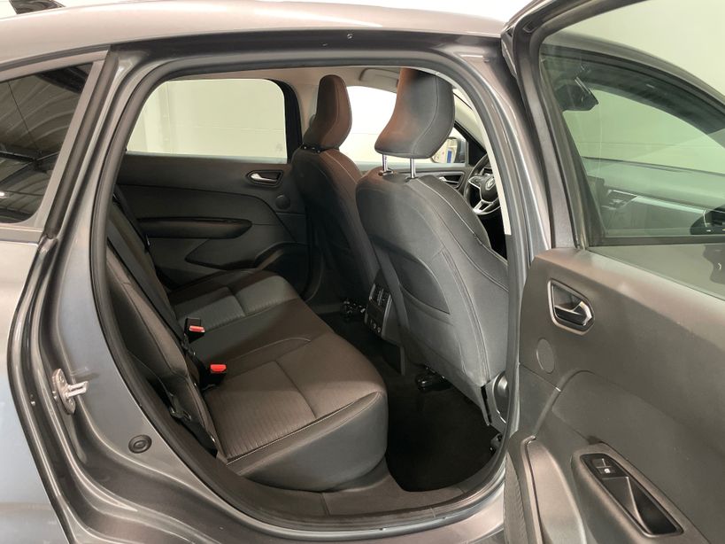 RENAULT ARKANA 2023 - Photo n°8