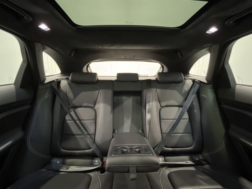 JAGUAR F PACE 2019 - Photo n°43