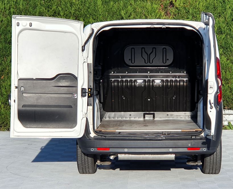 OPEL COMBO CARGO 2018 - Photo n°16