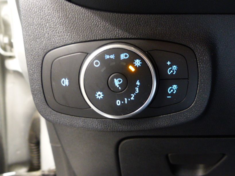 FORD FIESTA 2019 - Photo n°17