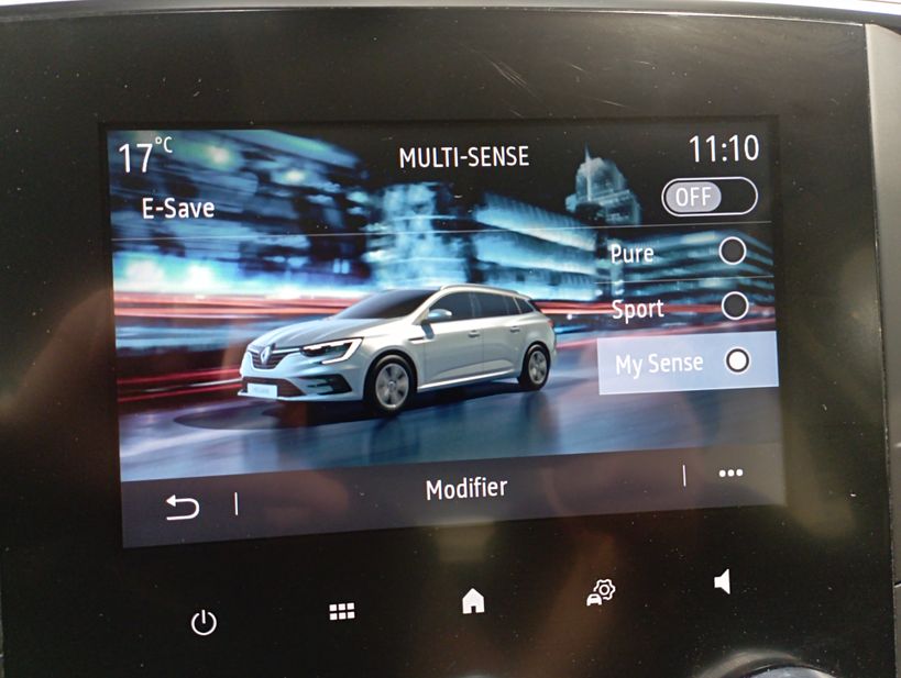 RENAULT MEGANE IV ESTATE 2021 - Photo n°24