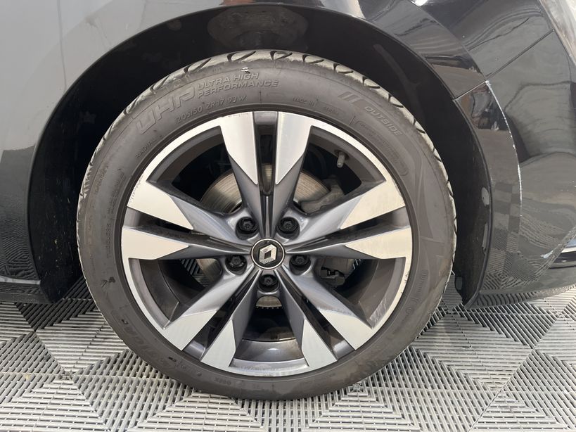 RENAULT MEGANE IV BERLINE 2020 - Photo n°8