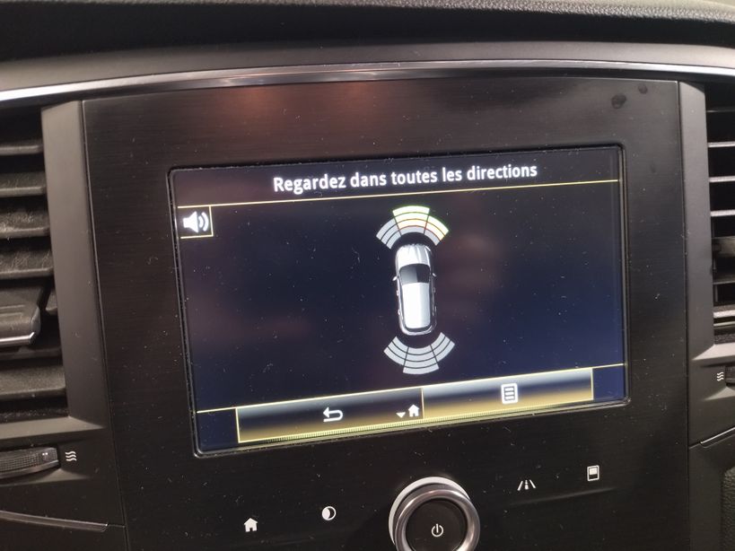 RENAULT MEGANE IV BERLINE BUSINESS 2020 - Photo n°17