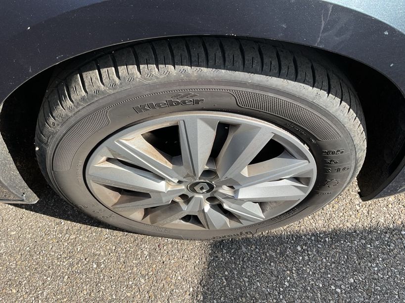 RENAULT MEGANE IV BERLINE 2022 - Photo n°4