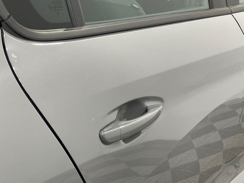 PEUGEOT 208 2024 - Photo n°3