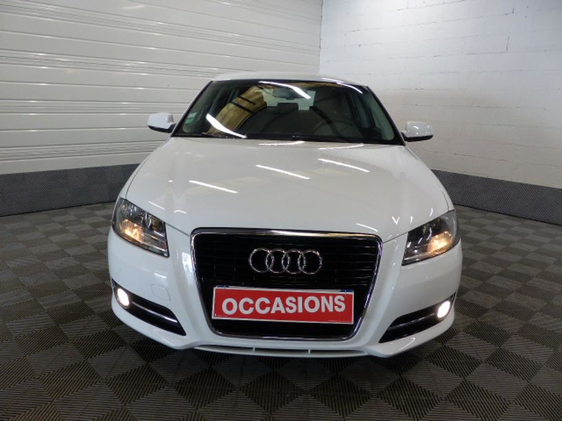 AUDI A3 SPORTBACK 2010 - Photo n°2