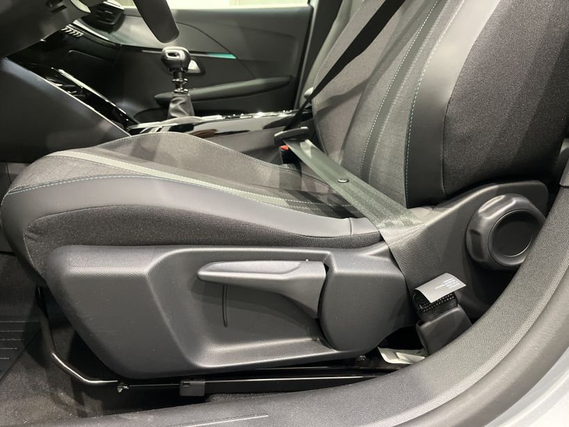 PEUGEOT 208 2023 - Photo n°33